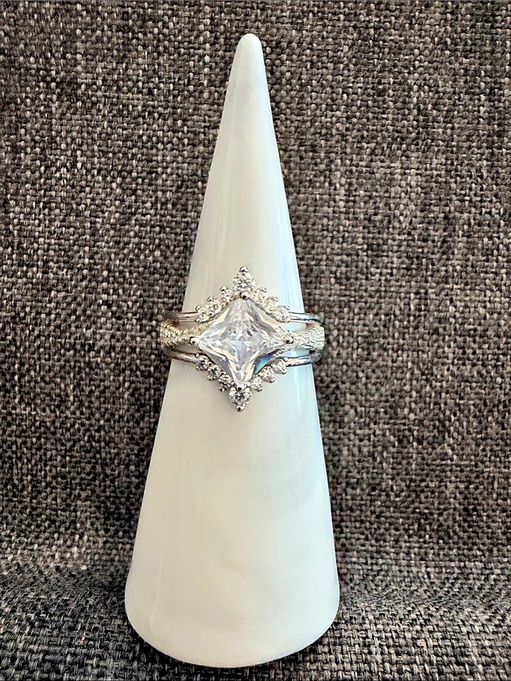 Ryze party .925 sterling silver ring size 8